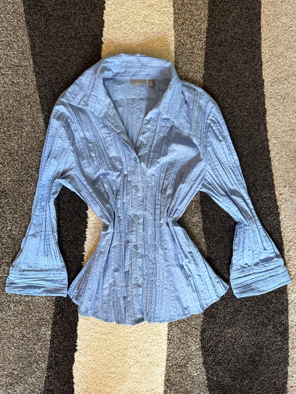 Y2K blue fitted button up blouse